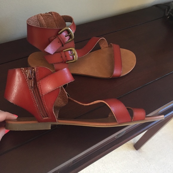 Mossimo Supply Co. Shoes - Mossimo Gladiator Brown Sandals